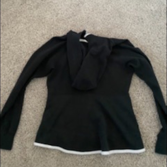 Two size small nike jackets - Picture 1 of 5